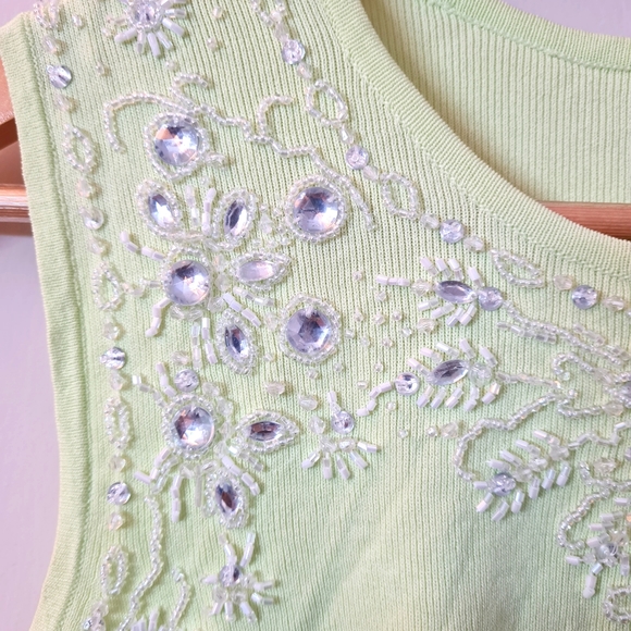 Size- S, Embroidered knitted top - Picture 3 of 4